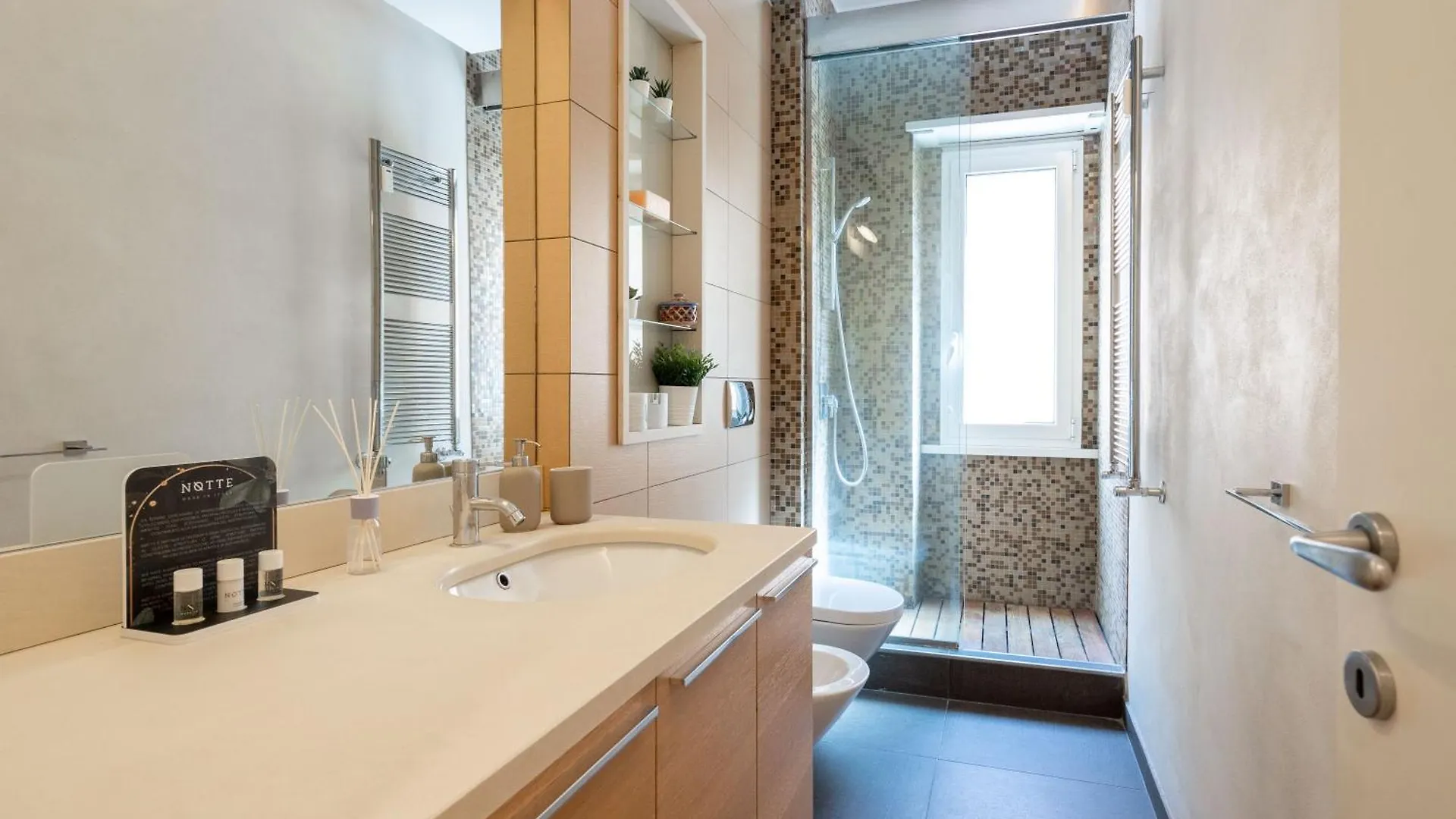 -15Min Dal Colosseo- Aria Condizionata & Netflix Gratis Apartment Rome